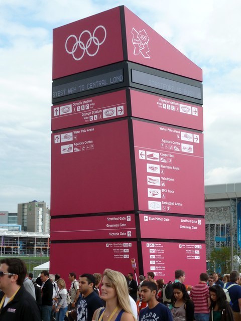 Placas em Londres : informativas e de menor valor